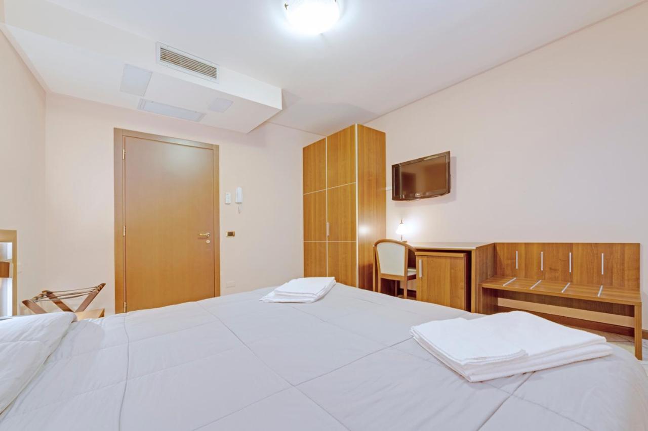 Hotel Grotto Bagat Lavena Ponte Tresa Dış mekan fotoğraf