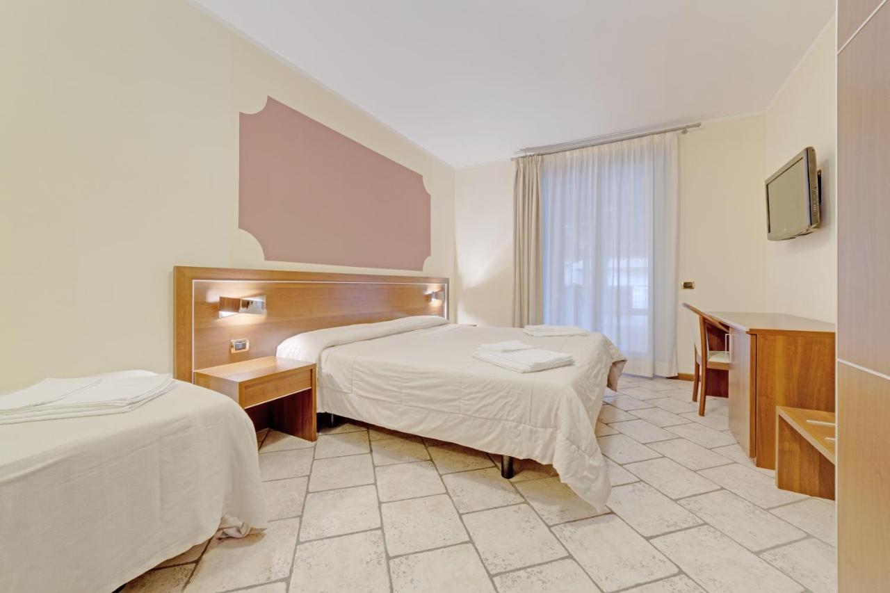 Hotel Grotto Bagat Lavena Ponte Tresa Dış mekan fotoğraf